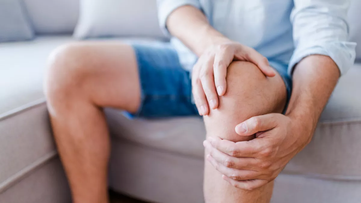 Sakit Lutut Saat Jongkok, Kenali Penyebab dan Cara Mengatasinya